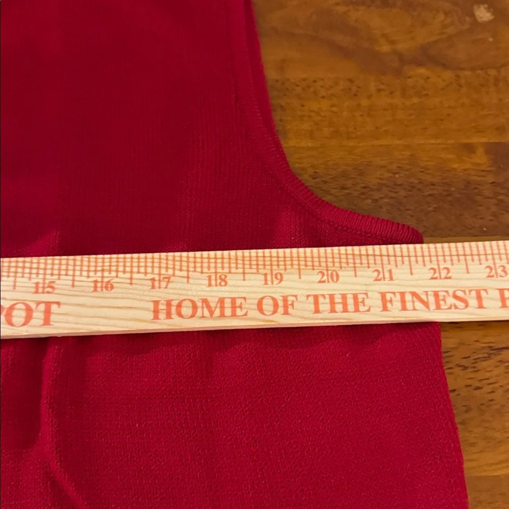 St. John Bold Red Sleeveless Tank Top size Large - Picture 7 of 8